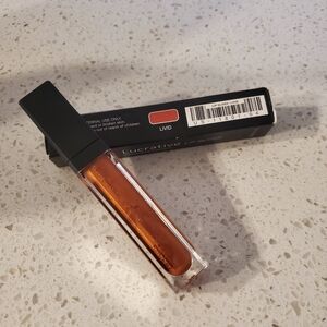 Lip gloss